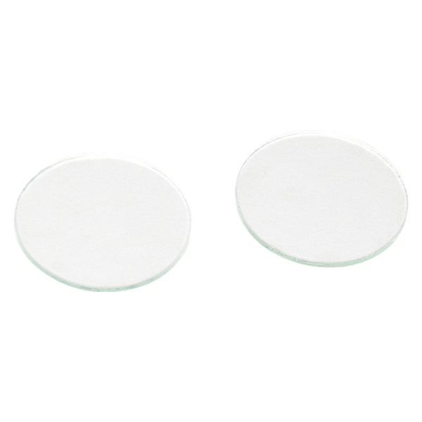 Sobre un fondo blanco se muestran dos discos circulares de cristal transparente. los bordes aparecen ligeramente verdes debido al grosor, lo que sugiere que están hechos de vidrio.