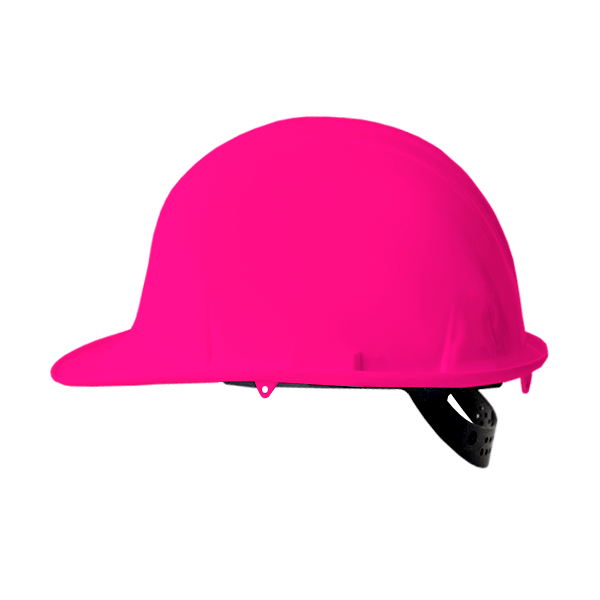 Un casco de construcción de color rosa brillante aislado sobre un fondo blanco. el casco presenta un ala corta y una correa ajustable visible en la parte posterior.