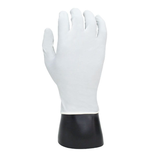 Un guante blanco exhibido en una mano de maniquí negro, mostrado en una posición elevada con los dedos ligeramente doblados, aislado sobre un fondo blanco liso.