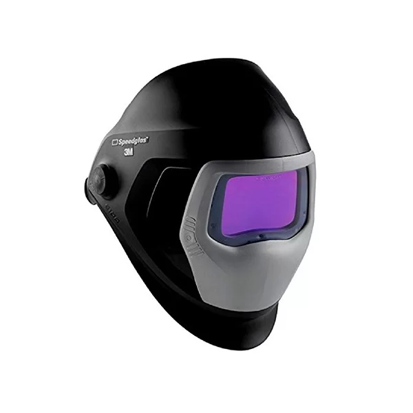 Un casco de soldadura negro Speedglas de 3 m con una gran ventana de visualización reflectante de color púrpura, elegantes paneles laterales y un diseño ergonómico y liviano para protección y visibilidad.